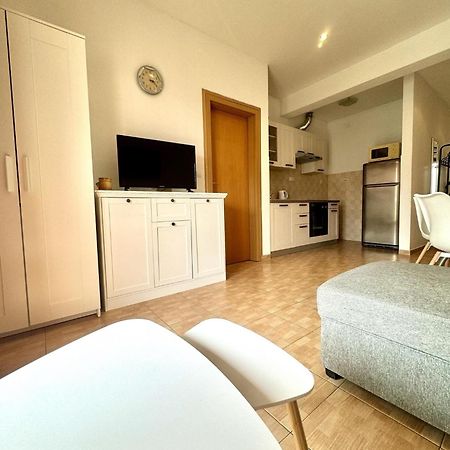 Apartmani Jela Makarská Exteriér fotografie