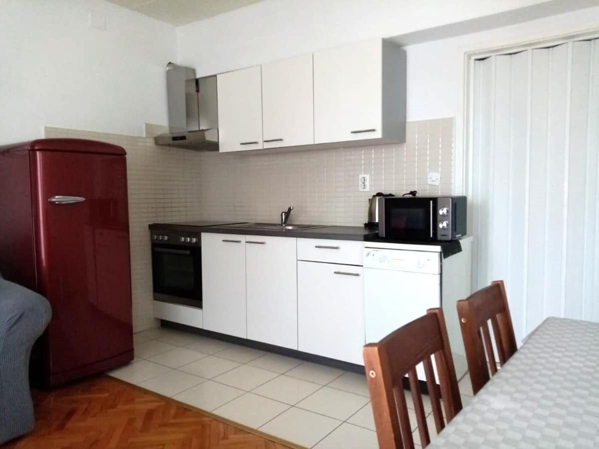 Apartmani Jela Makarská Exteriér fotografie