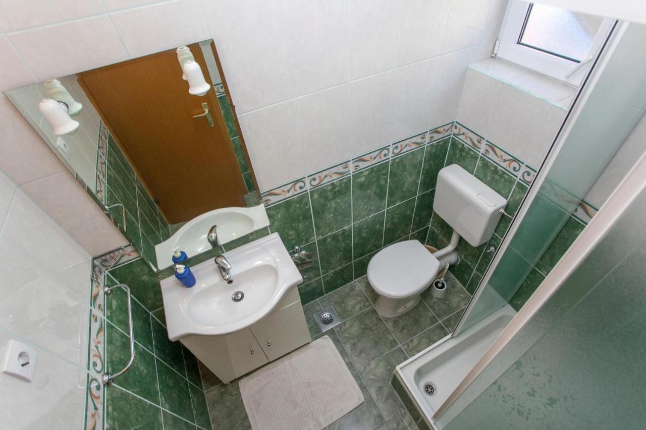 Apartmani Jela Makarská Exteriér fotografie