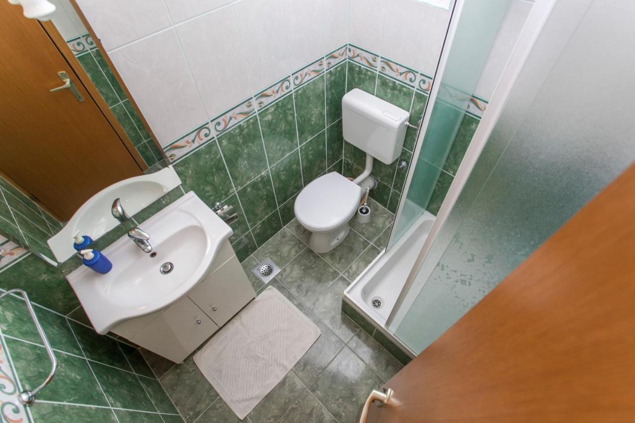 Apartmani Jela Makarská Exteriér fotografie