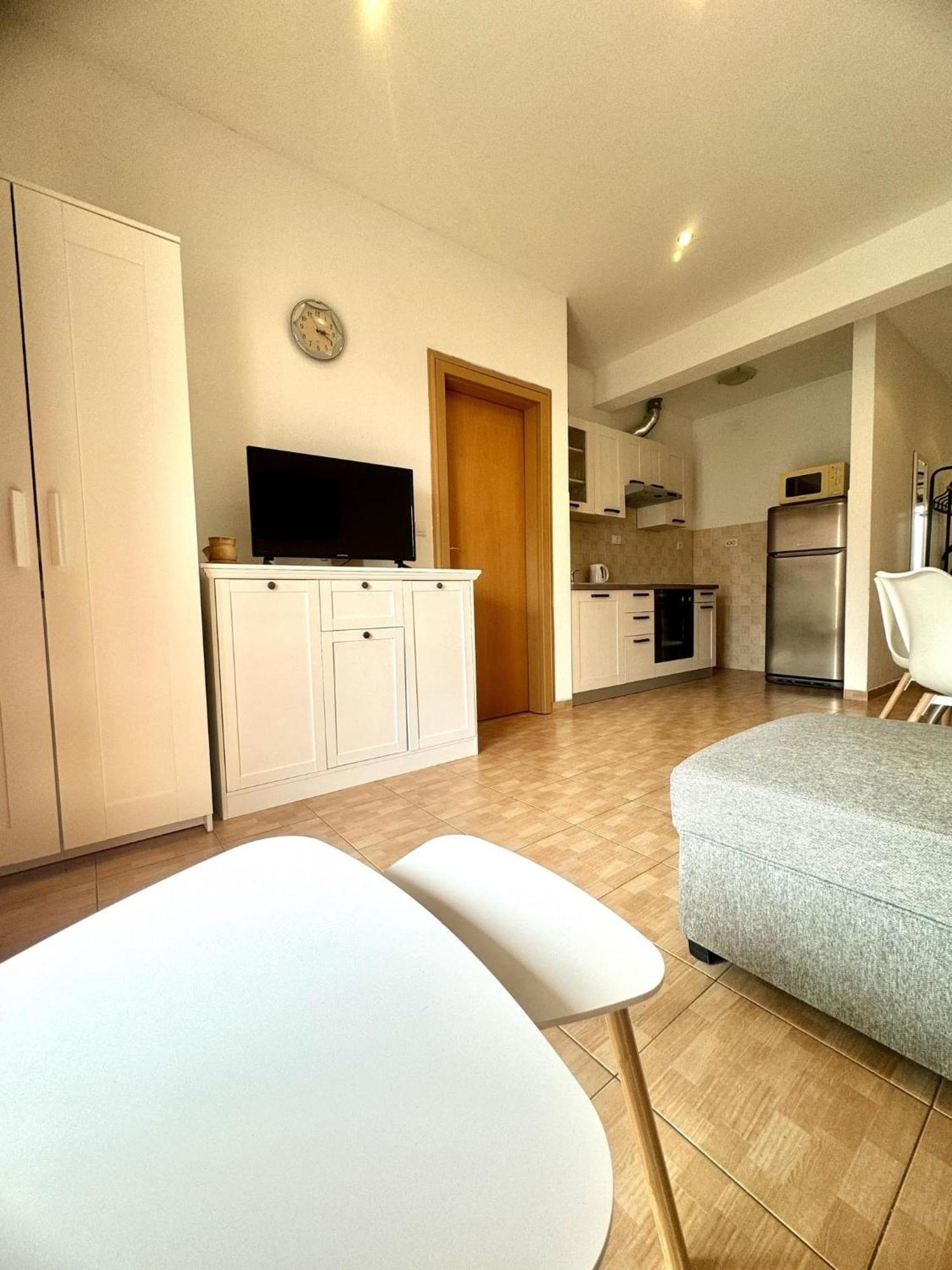 Apartmani Jela Makarská Exteriér fotografie