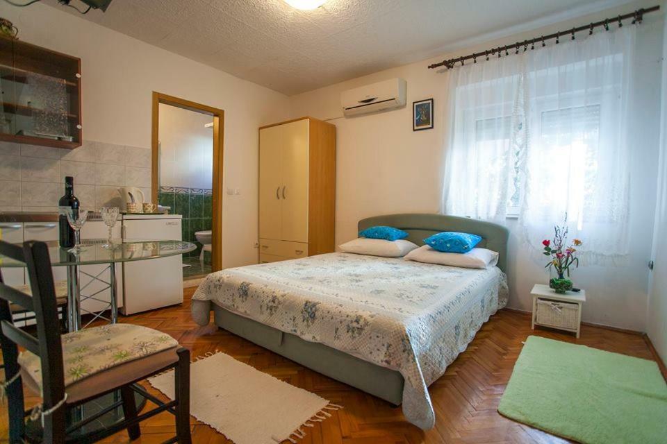 Apartmani Jela Makarská Exteriér fotografie