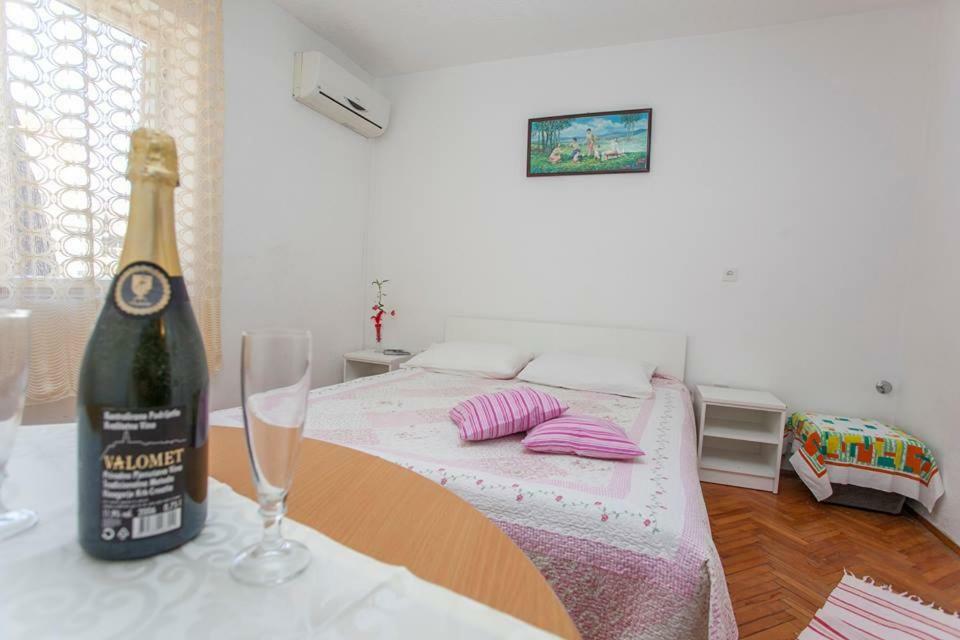Apartmani Jela Makarská Exteriér fotografie