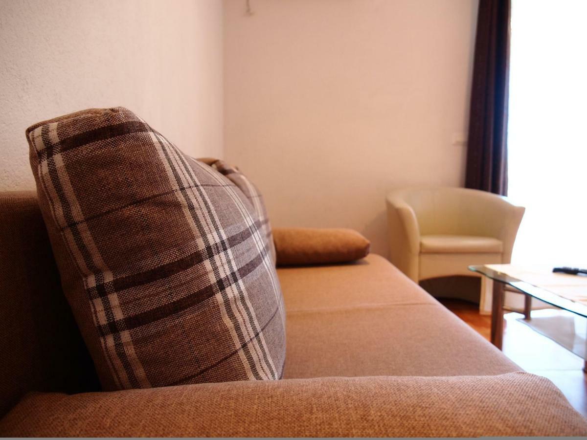 Apartmani Jela Makarská Exteriér fotografie
