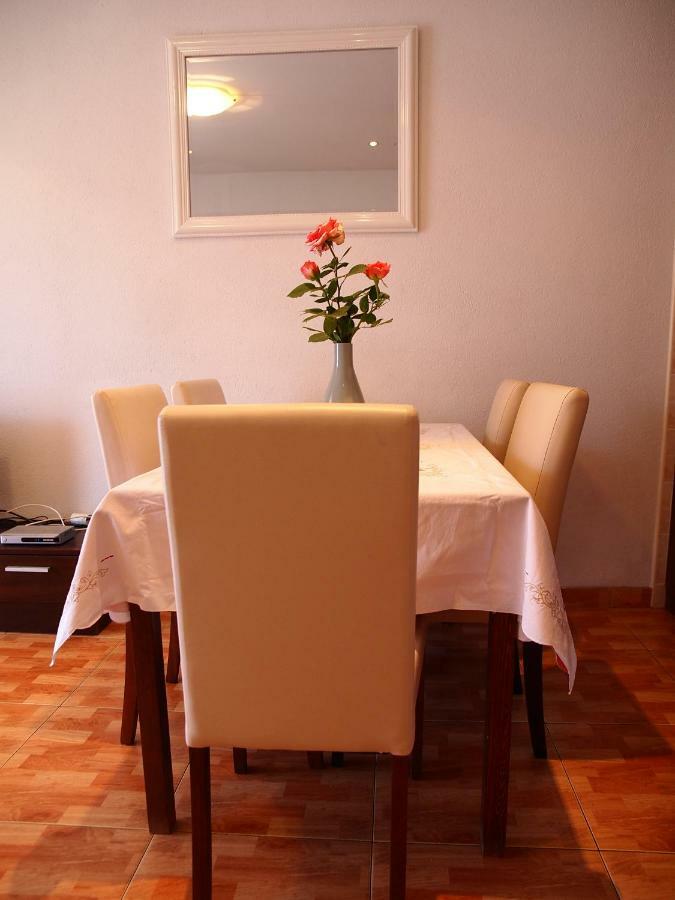 Apartmani Jela Makarská Exteriér fotografie