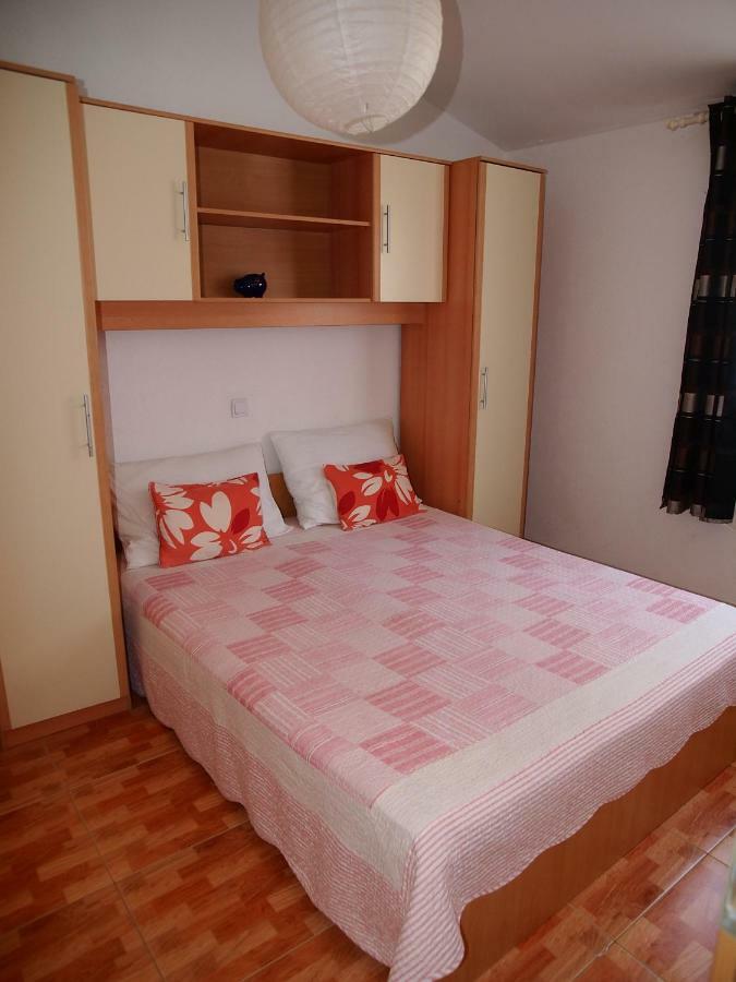 Apartmani Jela Makarská Exteriér fotografie